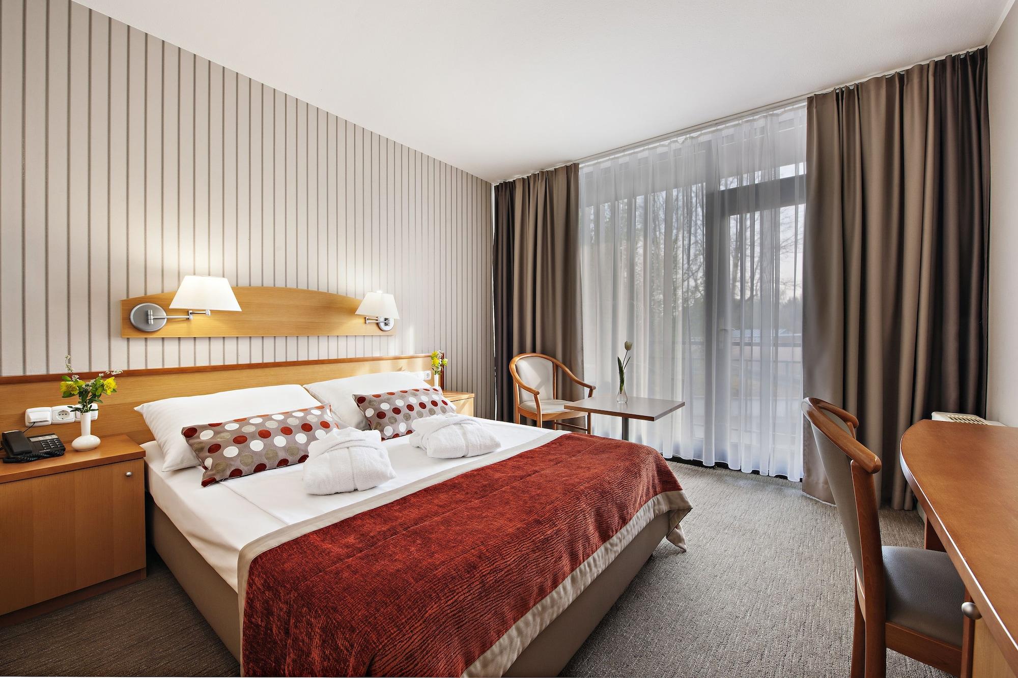 Hotel Termal - Terme 3000 - Sava Hotels & Resorts Moravske Toplice Exterior photo